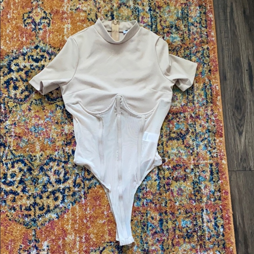 Nude body suite